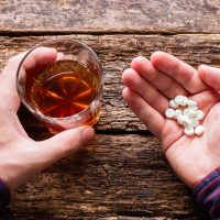 prescription-drugs-and-alcohol-5-harmful-combinations